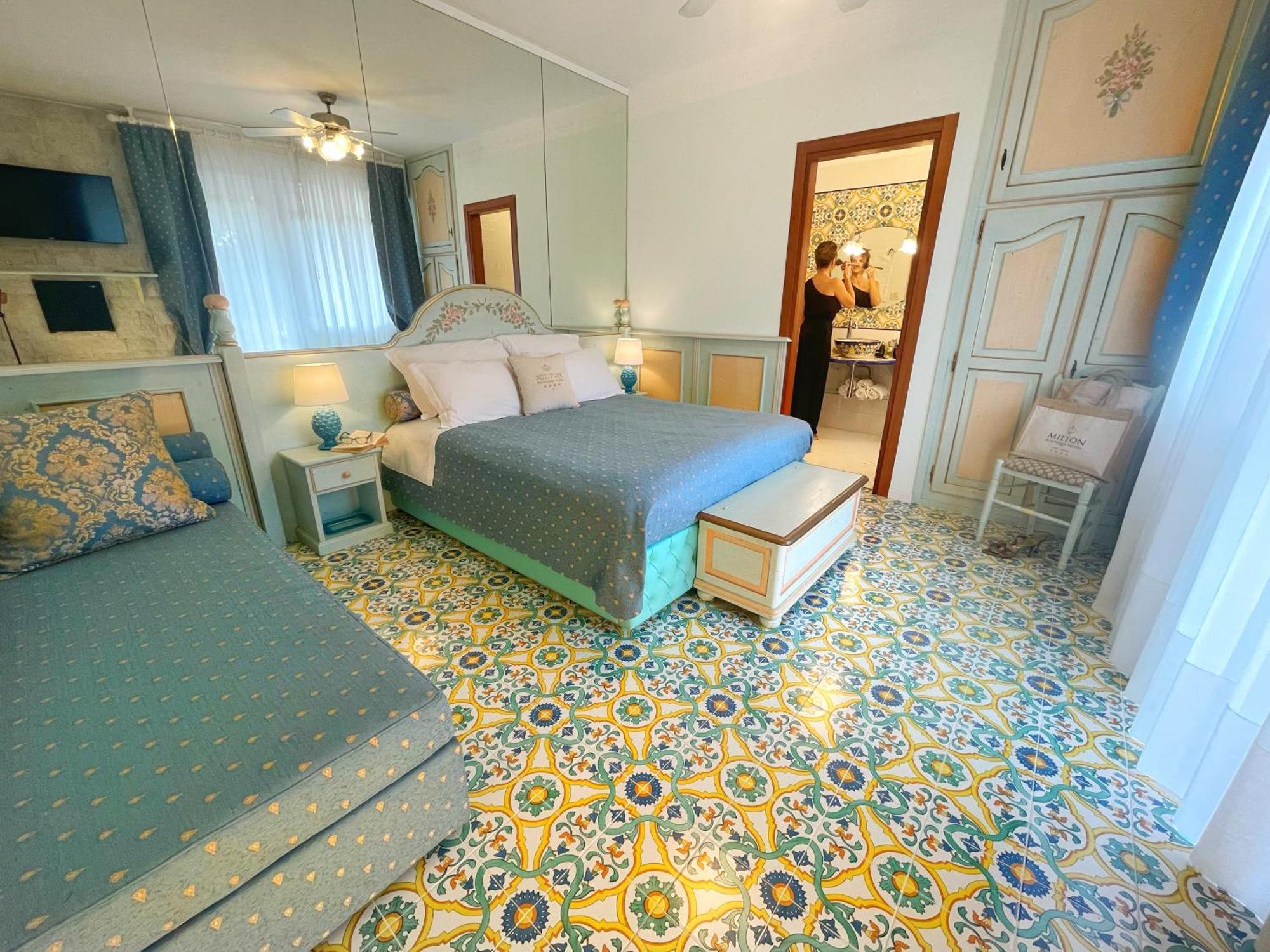 Milton Boutique Hotel - Adults Only ลิโดดิเยโซโล ภายนอก รูปภาพ