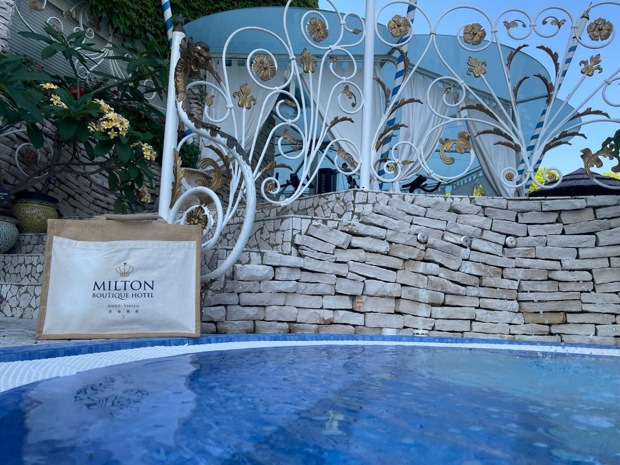 Milton Boutique Hotel - Adults Only ลิโดดิเยโซโล ภายนอก รูปภาพ
