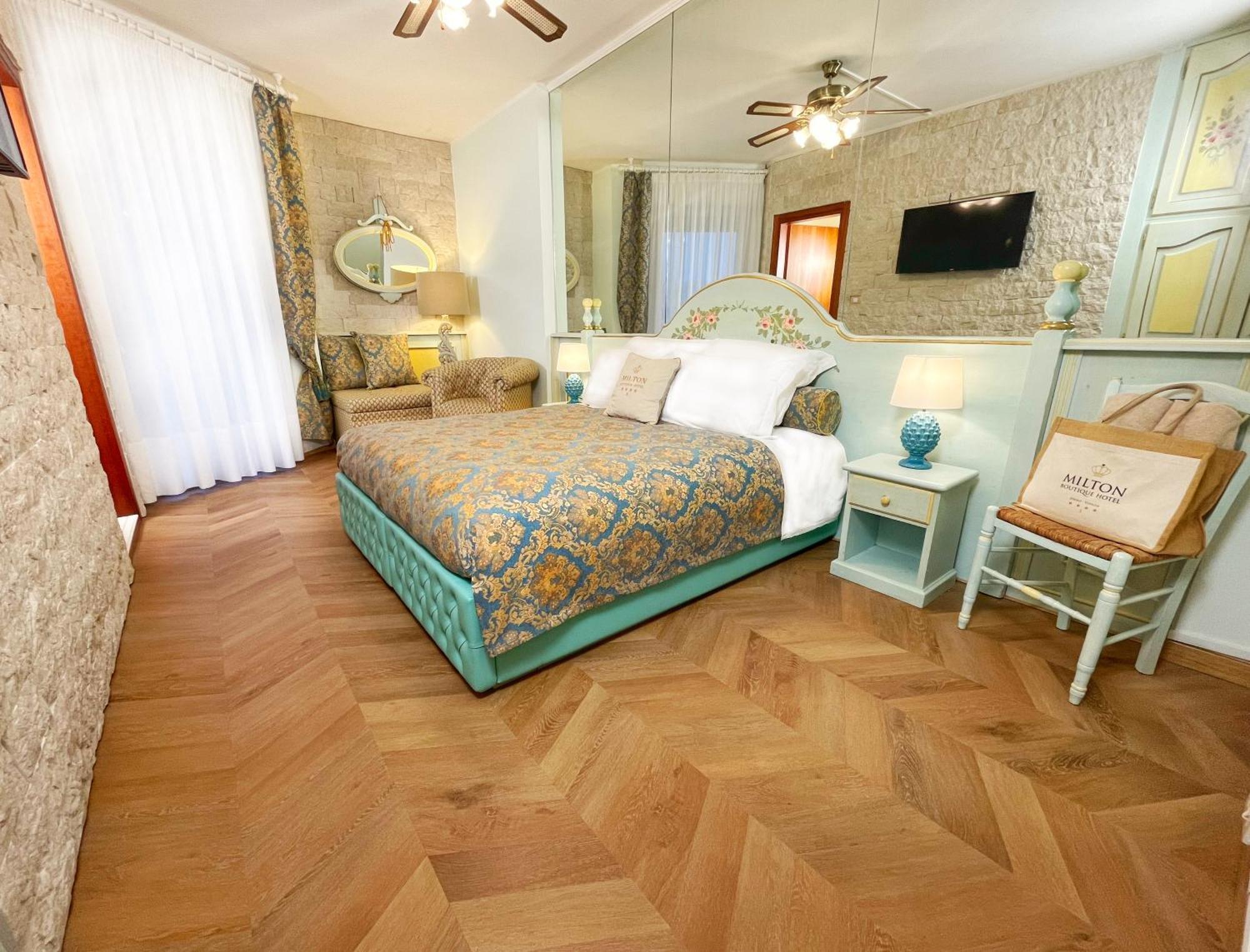 Milton Boutique Hotel - Adults Only ลิโดดิเยโซโล ภายนอก รูปภาพ